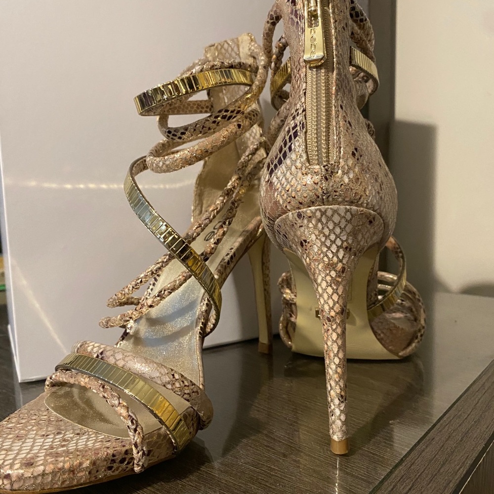 Bebe Zipper heels